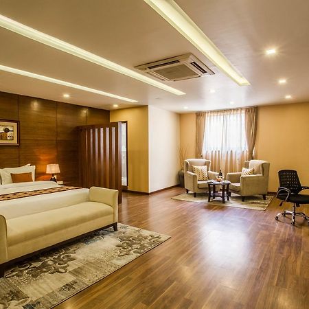 Yatri Suites And Spa Kathmandu Exterior foto