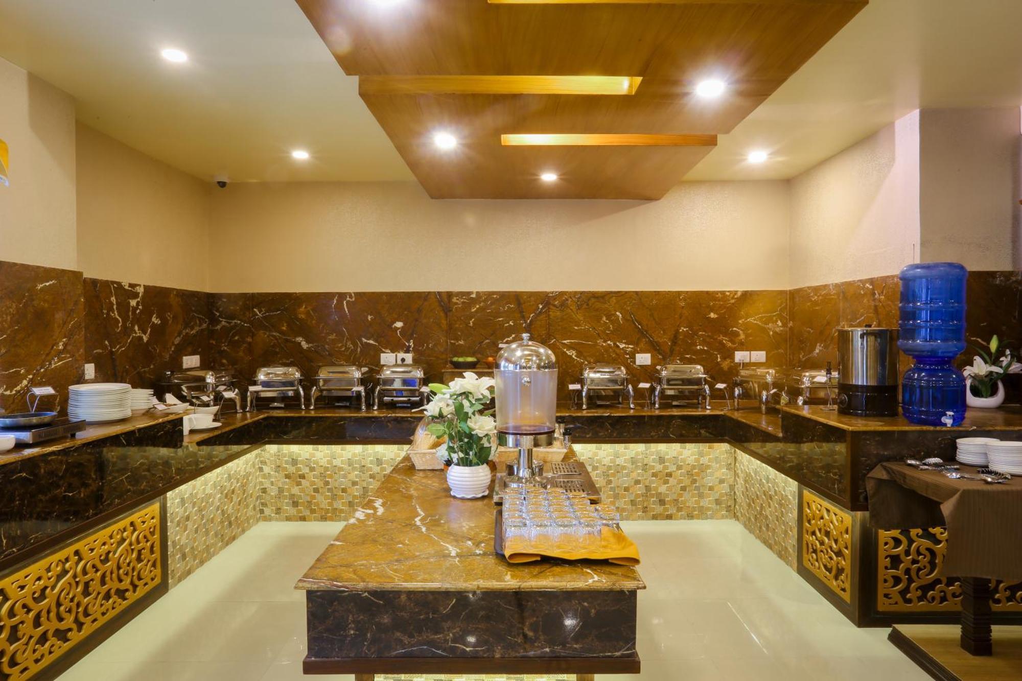 Yatri Suites And Spa Kathmandu Exterior foto