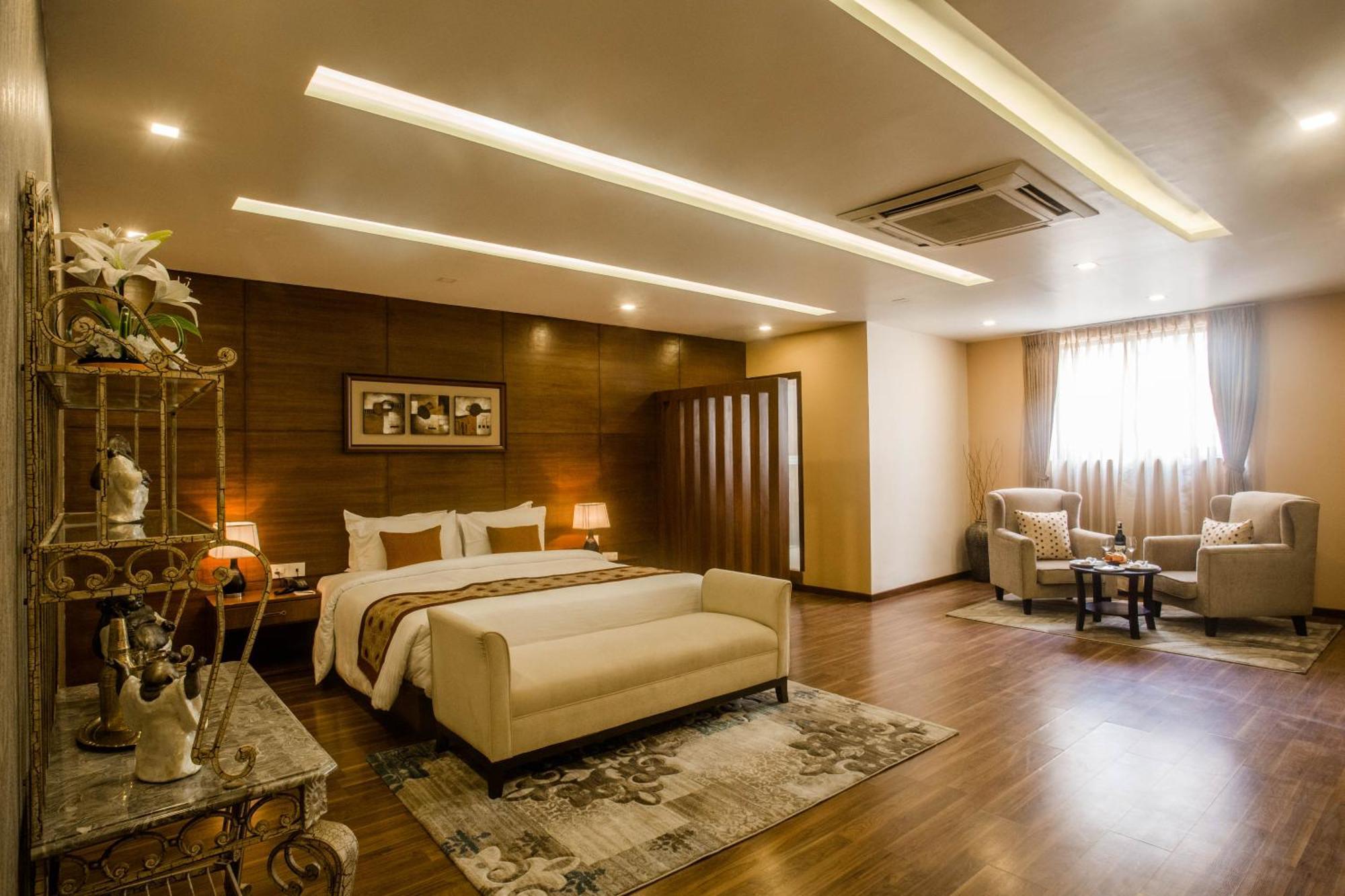 Yatri Suites And Spa Kathmandu Zimmer foto