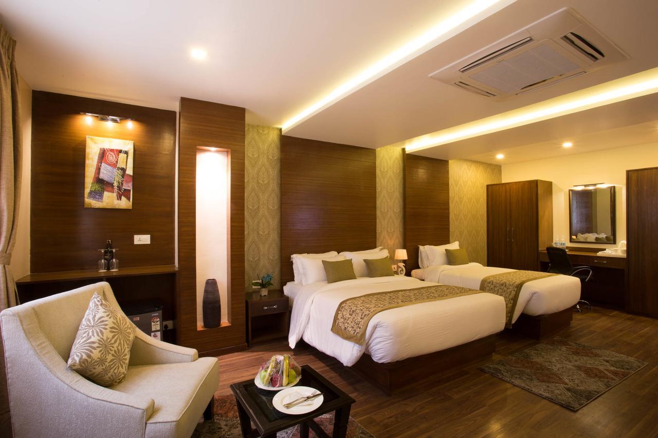 Yatri Suites And Spa Kathmandu Exterior foto