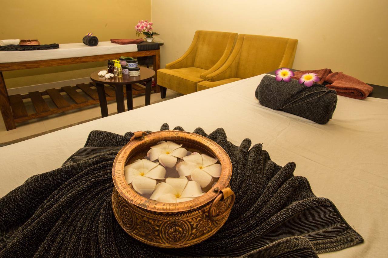 Yatri Suites And Spa Kathmandu Exterior foto