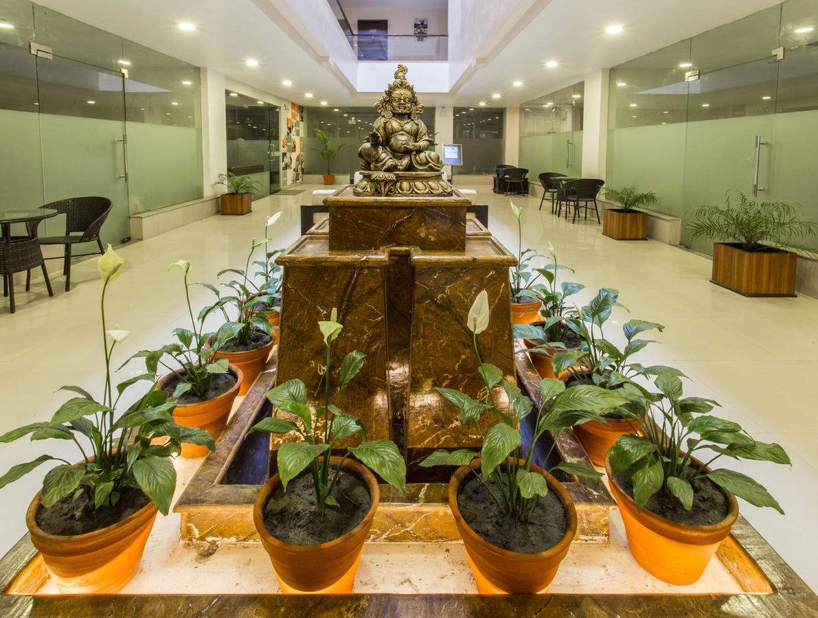 Yatri Suites And Spa Kathmandu Exterior foto