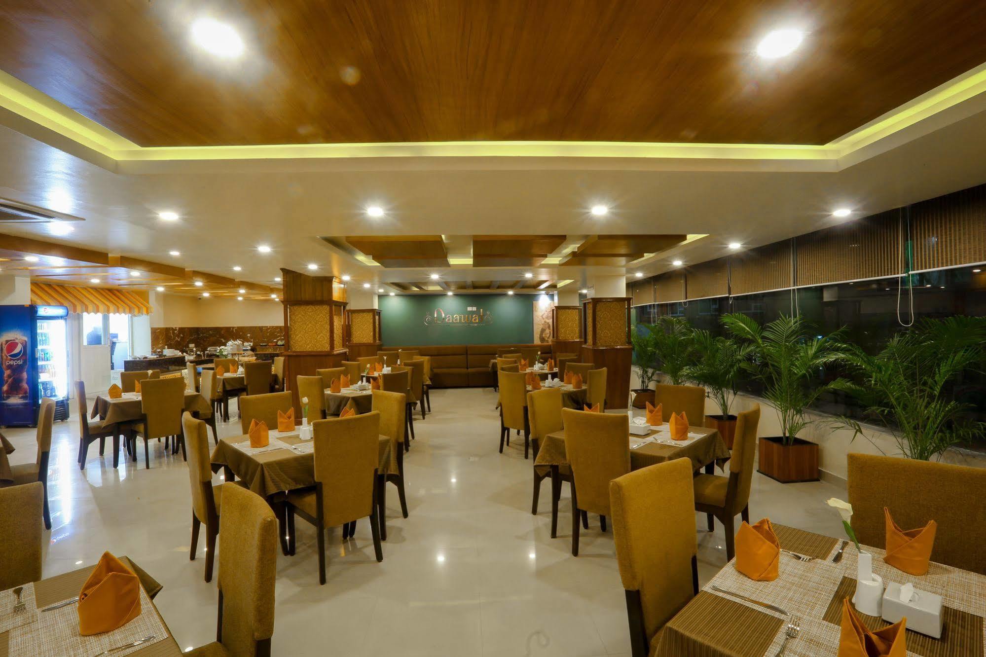 Yatri Suites And Spa Kathmandu Exterior foto